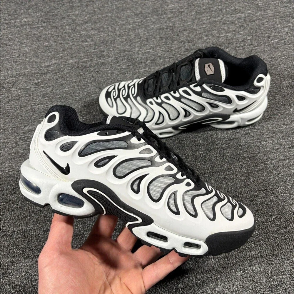 Nike Air Max Plus Drift Black White Panda Running Sneakers FV4081-102 Womens 8.5